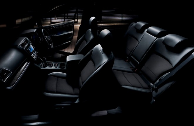 スバル 特別仕様車 レガシィ アウトバック Limited Smart Edition 発売 ウルトラスエードをシートやドアトリムに採用 画像 3 3 えん乗り