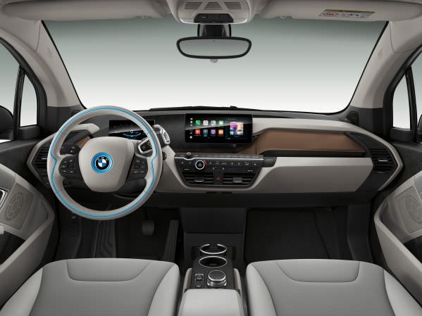 「BMW i3新型バッテリー（120Ah）」インテリアイメージ